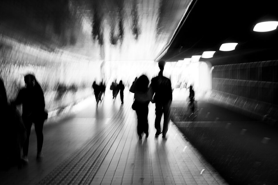 Amsterdam, fietstunnel. f/5, 1/15s, 320 ISO @ 27mm © Michiel Heijmans