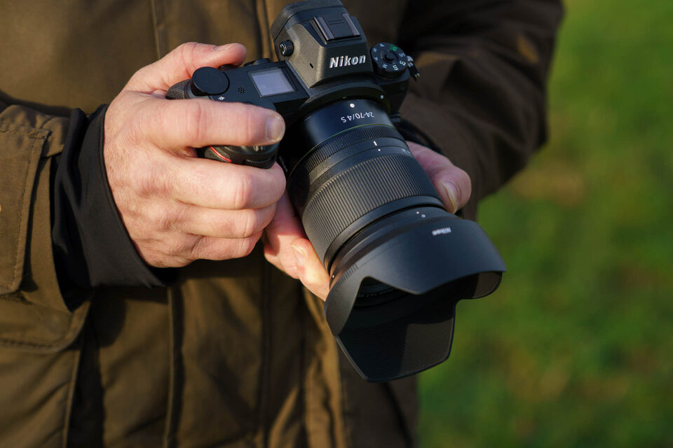 Fotografeer je uit de hand? Zorg dat de sluitertijd snel genoeg is. Voorkom bewegingsonscherpte. Fotografeer je uit de hand? Zorg dat de sluitertijd snel genoeg is. Voorkom bewegingsonscherpte.