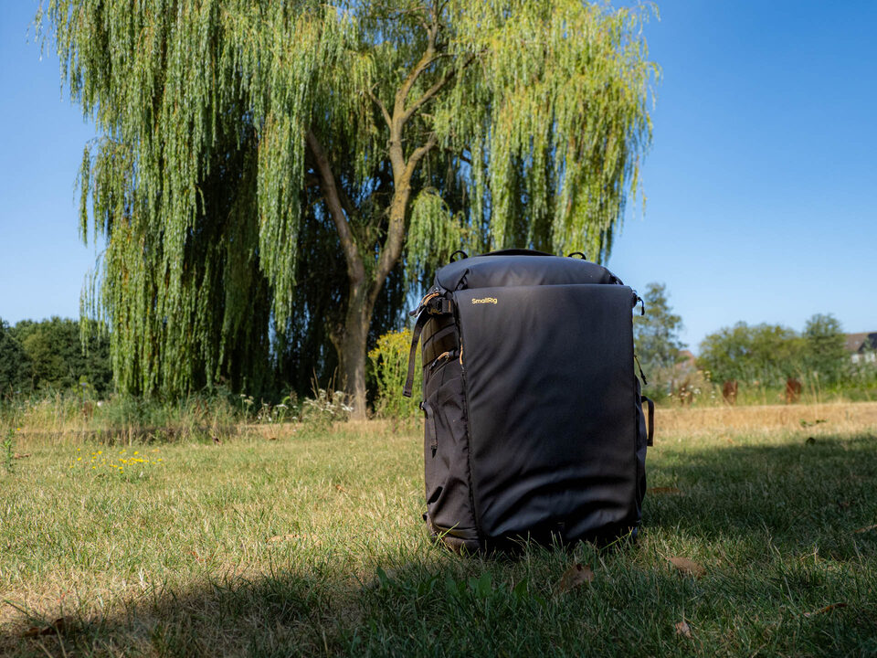 De SmallRig 25L backpack.