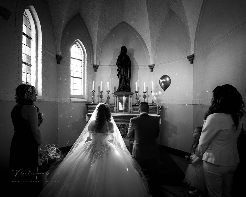 Geen lelijke kleuren van tl-balken en gemengd licht - f/5.6, 1/500s, 1600 ISO @ 15mm