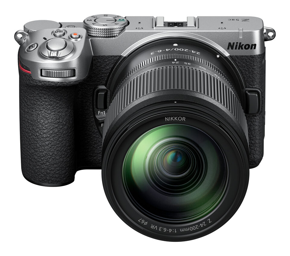 Nikon z5iic silver 1